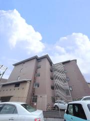 Grand E′terna 京大正門前