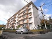 川西松ケ丘団地1号棟