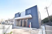 ＪＲ東海道本線辻堂駅までバス約8分 徒歩4分