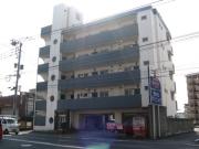 西鉄天神大牟田線西鉄久留米駅までバス約8分 徒歩4分