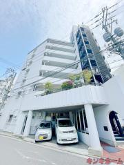 広島電鉄宇品線市役所前駅まで徒歩5分