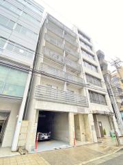 地下鉄御堂筋線西中島南方駅まで徒歩3分