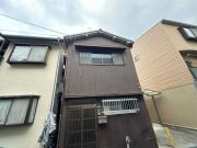 寝屋川市対馬江西町11-1 2階建