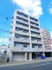 地下鉄七隈線茶山駅まで徒歩15分