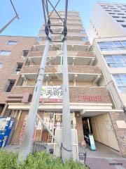 地下鉄御堂筋線大国町駅まで徒歩4分