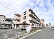 熊本市電健軍線健軍校前駅まで徒歩27分
