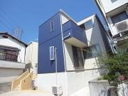 ＪＲ山陽本線明石駅までバス約12分 徒歩4分