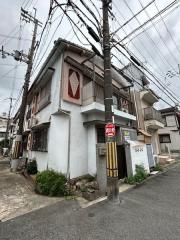 大阪モノレール本線柴原阪大前駅まで徒歩11分
