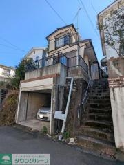 日野市南平2丁目 地下車庫のある戸建貸家