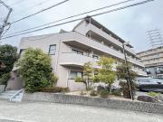 地下鉄西神・山手線名谷駅までバス約3分 徒歩5分