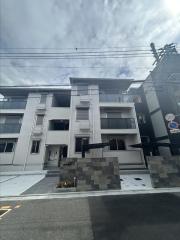 地下鉄御堂筋線新金岡駅まで徒歩15分