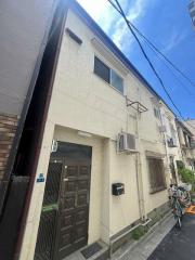 東京メトロ銀座線稲荷町駅まで徒歩8分