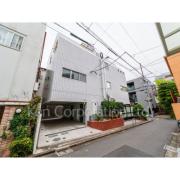 東京メトロ日比谷線六本木駅まで徒歩7分