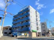 近鉄難波・奈良線八戸ノ里駅まで徒歩15分