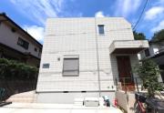 京王相模原線京王堀之内駅まで徒歩13分