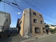 ＪＲ山陽本線明石駅までバス約10分 徒歩2分