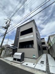 近鉄難波・奈良線河内小阪駅まで徒歩10分