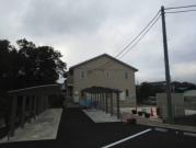 ＪＲ中央線高尾駅までバス約10分 徒歩5分