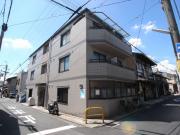 地下鉄烏丸線今出川駅までバス約13分 徒歩3分