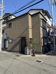 岸地通1-6-8戸建