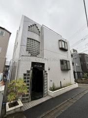 小田急小田原線代々木上原駅まで徒歩4分