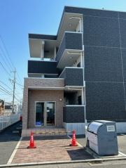 ピア伊福町