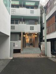東京メトロ千代田線赤坂駅まで徒歩4分