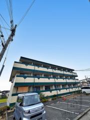 南海泉北線和泉中央駅まで徒歩26分