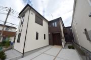 大泉町4丁目戸建