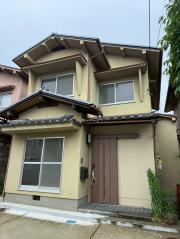 深草大亀谷内膳町戸建て