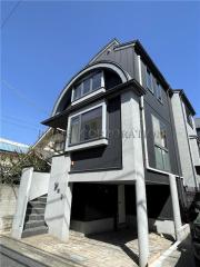 東急田園都市線駒沢大学駅まで徒歩4分