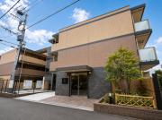 小田急小田原線読売ランド前駅まで徒歩5分