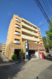 阪急神戸線芦屋川駅まで徒歩17分