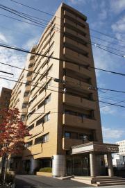 ＪＲ奥羽本線山形駅までバス約4分 徒歩1分