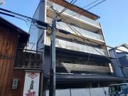 地下鉄烏丸線丸太町駅まで徒歩9分