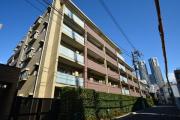 都営大江戸線西新宿五丁目駅まで徒歩5分