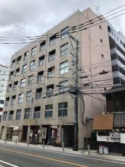 西鉄天神大牟田線西鉄平尾駅まで徒歩6分