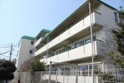 西武池袋・豊島線大泉学園駅までバス約10分 徒歩7分