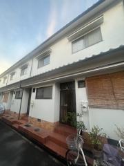 ミリオンハウス