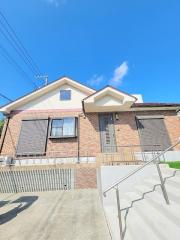 鳶尾五丁目貸家