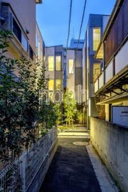 ＪＲ山手線目黒駅まで徒歩8分