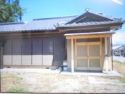 長坂町富岡貸家