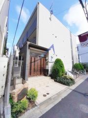 京王井の頭線下北沢駅まで徒歩10分