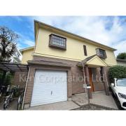 Enaka House