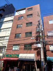 地下鉄四つ橋線四ツ橋駅まで徒歩4分