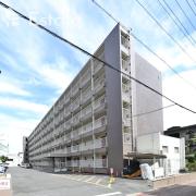地下鉄東山線上社駅まで徒歩13分