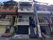 京阪本線枚方市駅までバス約14分 徒歩6分