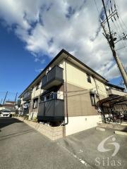 ＪＲ片町線忍ケ丘駅まで徒歩13分