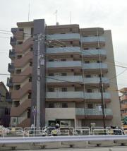 京急大師線鈴木町駅まで徒歩4分