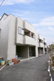 ルナパレス山の手